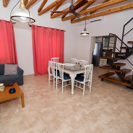 Mare E Pietra 度假居 *