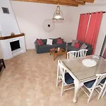 Mare E Pietra بيت للعطل *
