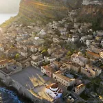 Mare E Pietra بيت للعطل Monemvasía