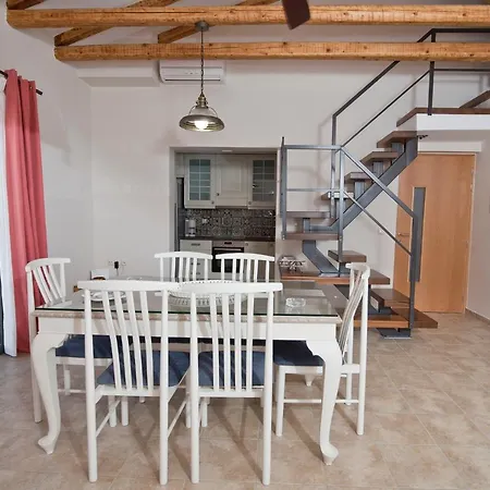 Mare E Pietra בית נופש *