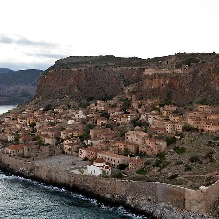 Mare E Pietra