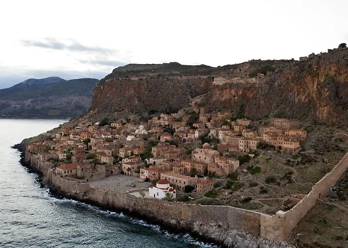 Mare E Pietra