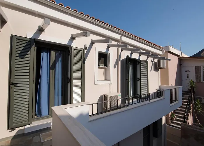 Mare E Pietra מונמבאסיה