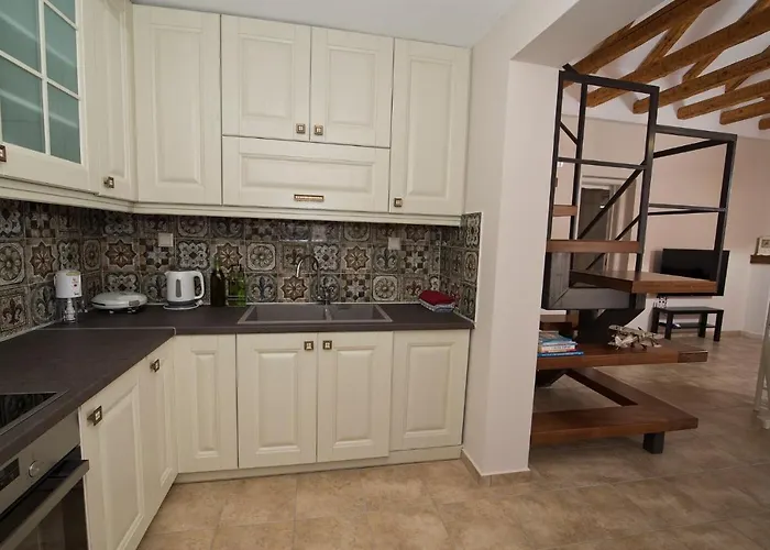 Mare E Pietra בית נופש מונמבאסיה